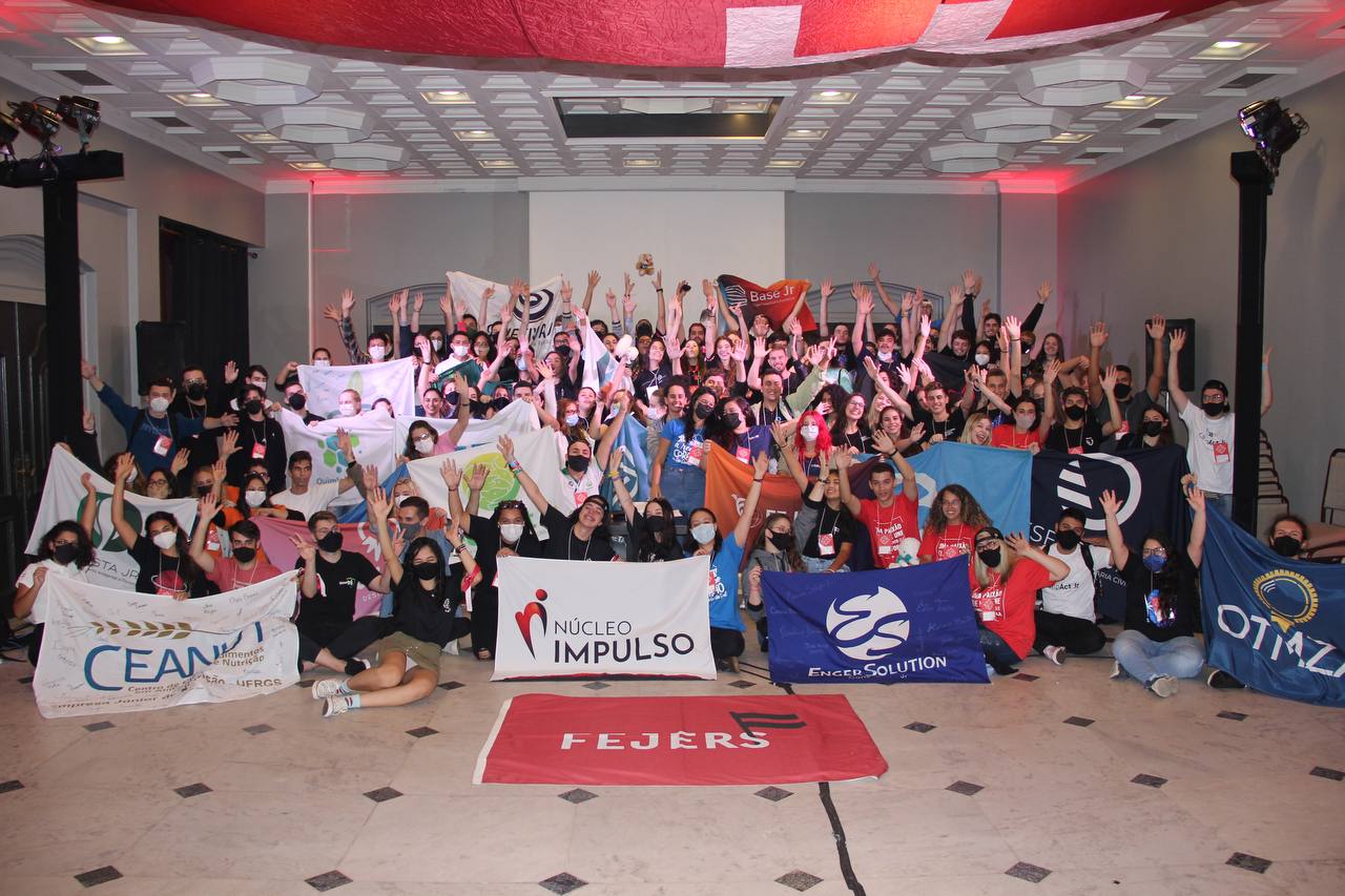 Membros da Opus em Evento Lidera